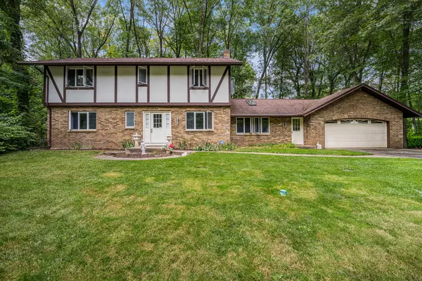 6420 Saybrook Drive, Kalamazoo, MI 49009