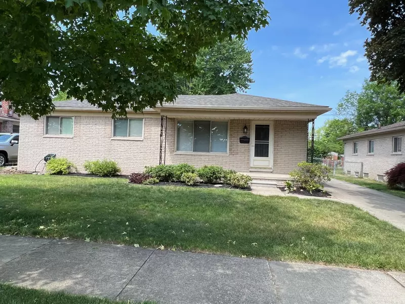 8905 Danzig Street, Livonia, MI 48150