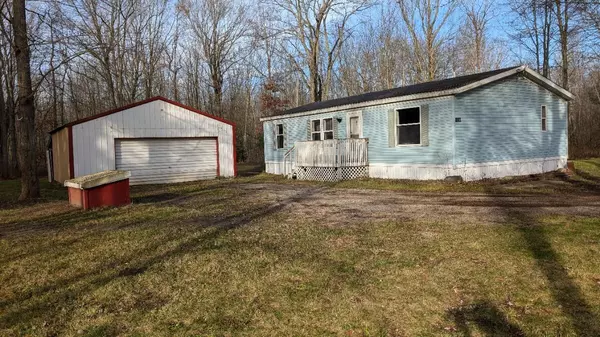 6259 N Custer Road, Free Soil, MI 49411