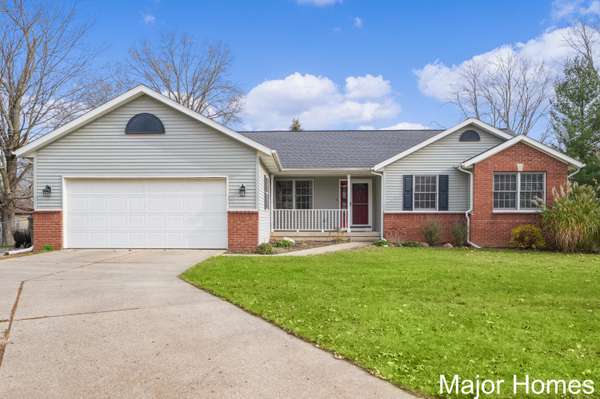 2174 Lamont NW Court, Grand Rapids, MI 49534