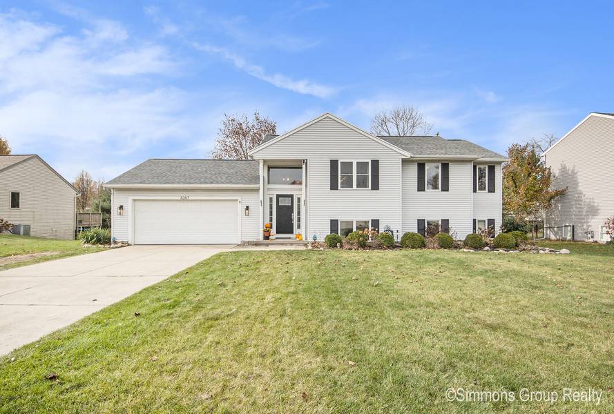 6267 Belmont Farms, Belmont, MI 49306