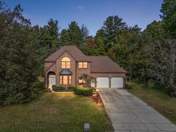 2065 Woodlark Drive, Holland, MI 49424