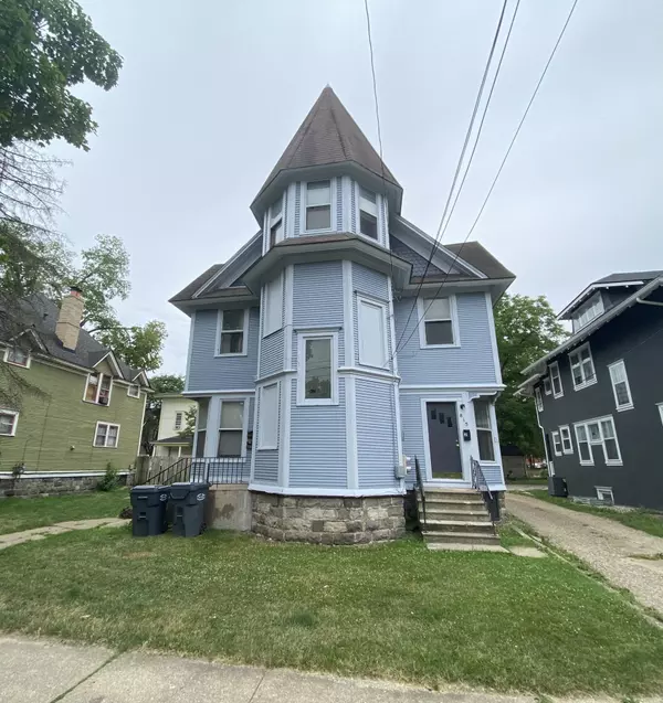 815 W Kalamazoo Avenue, Kalamazoo, MI 49007