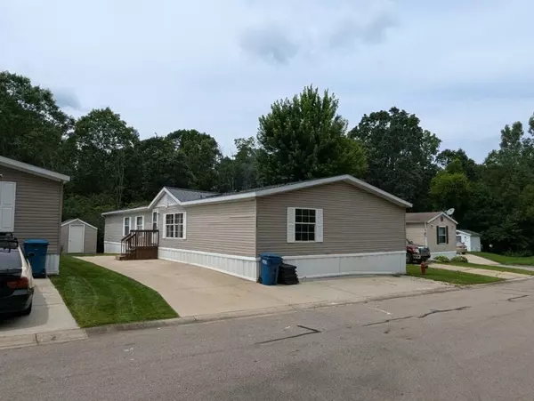 4320 Laurel, Jackson, MI 49202