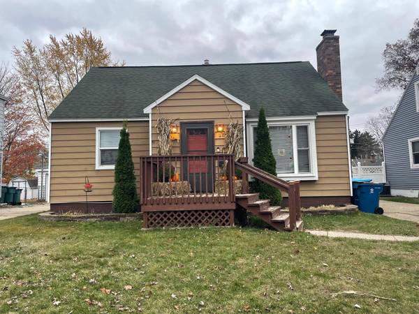 2690 Pinehurst Road, Muskegon, MI 49441