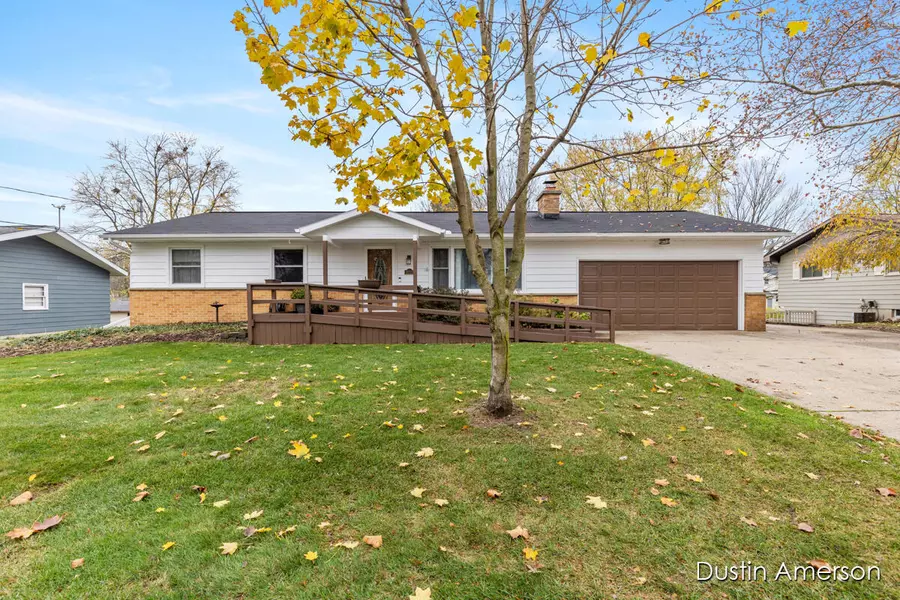 2717 Garfield NW Avenue, Grand Rapids, MI 49544