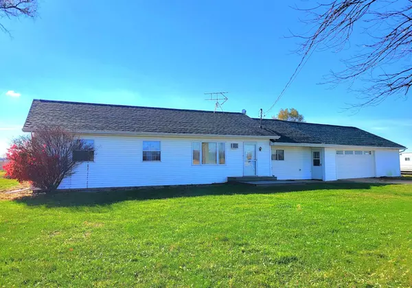 8758 E Fillmore Road, Ithaca, MI 48847