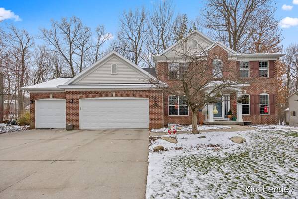 2824 S Saddle Ridge NE Court, Rockford, MI 49341