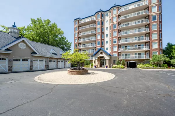 200 Lake Street #2C, St. Joseph, MI 49085