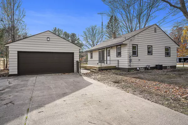 5298 Carol Street, Muskegon, MI 49441