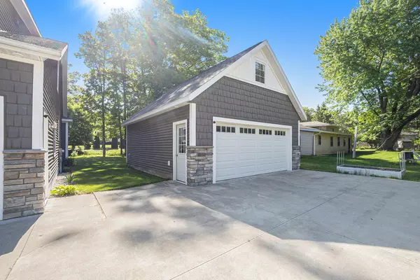 Spring Lake, MI 49456,18481 N Fruitport Road