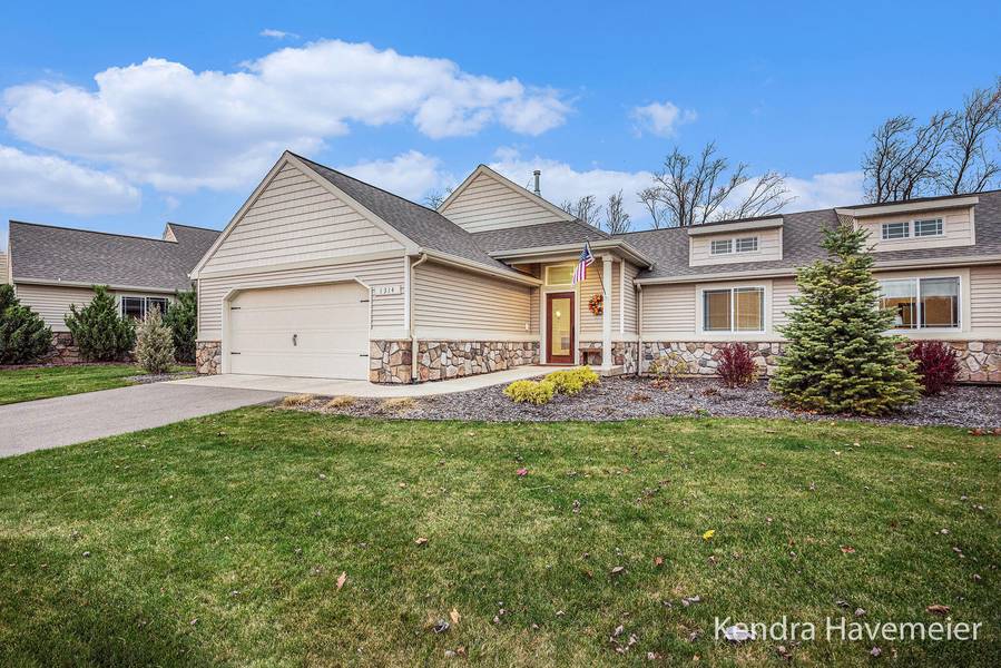 1314 Sand Springs SW Drive, Byron Center, MI 49315