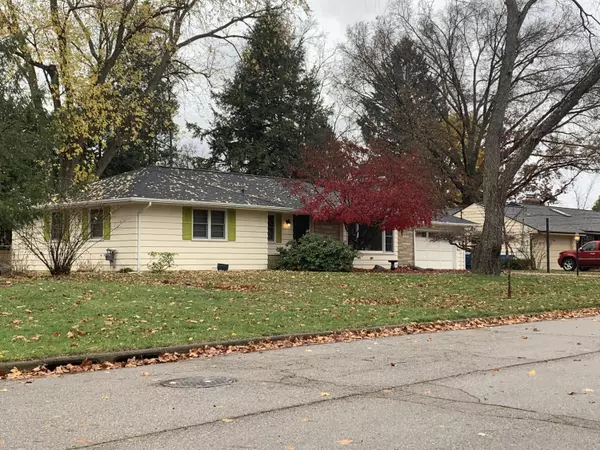 2602 Carlyle Drive, Kalamazoo, MI 49008