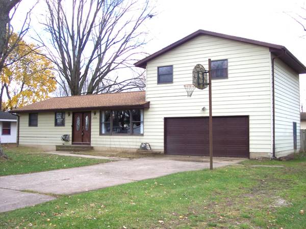 2336 S Glendale Road,  Benton Harbor,  MI 49022