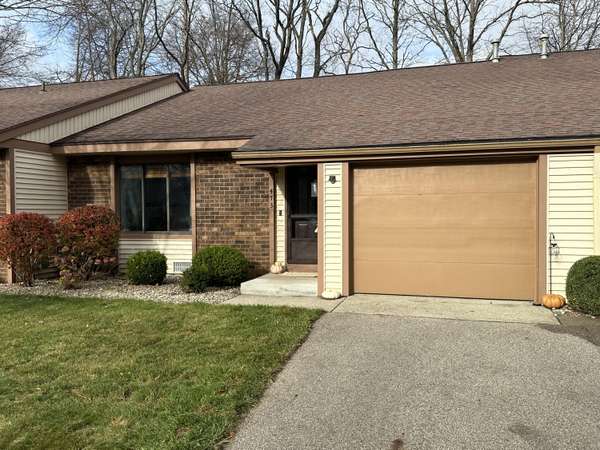 473 Oak Lane, Holland, MI 49424