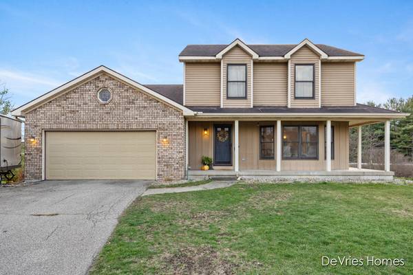 8543 Monte Carlo Court,  Jenison,  MI 49428