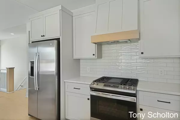 Hudsonville, MI 49426,5184 Blendon Meadow Circle #47