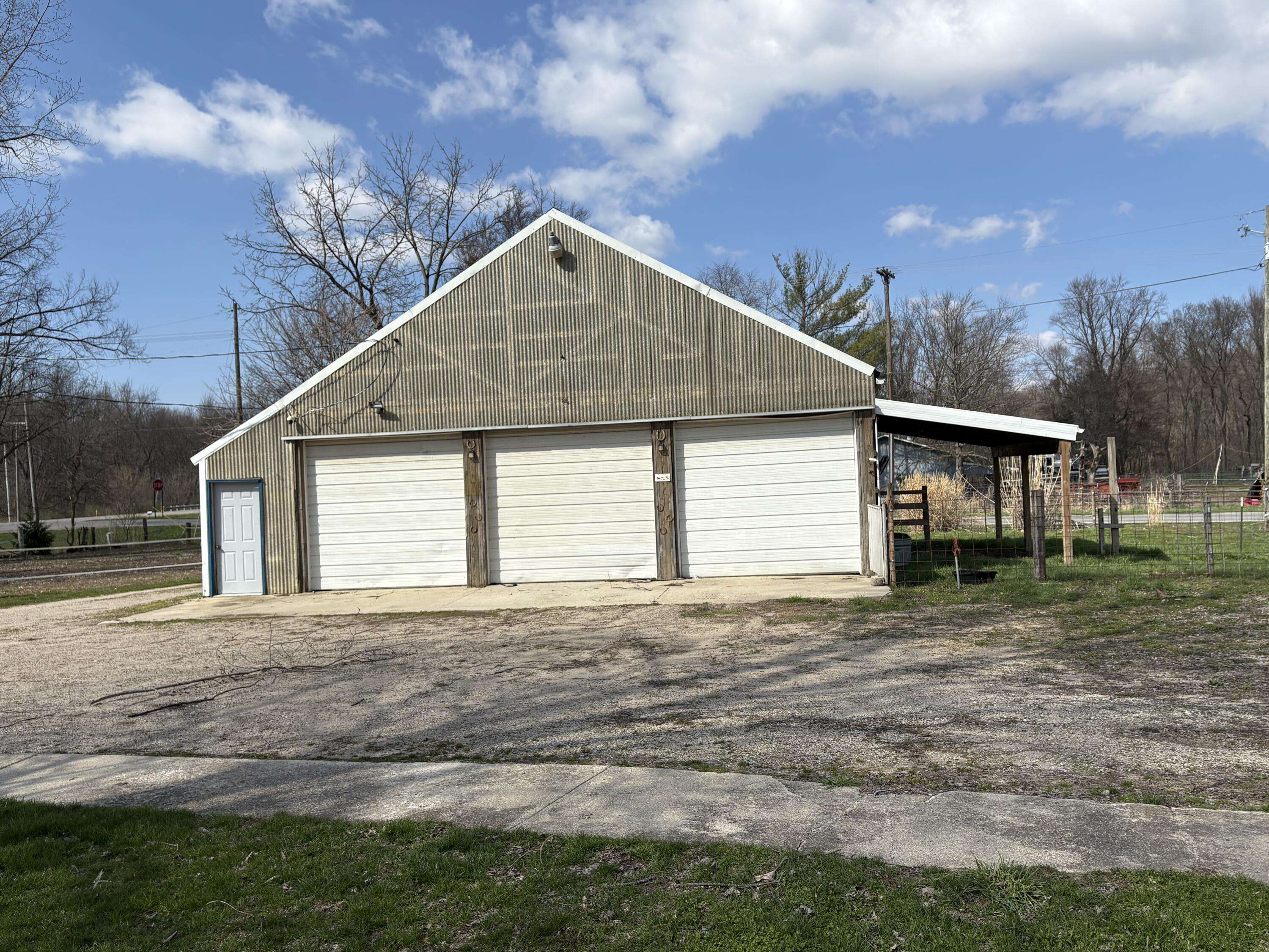 Dowagiac, MI 49047,53075 M 51 N