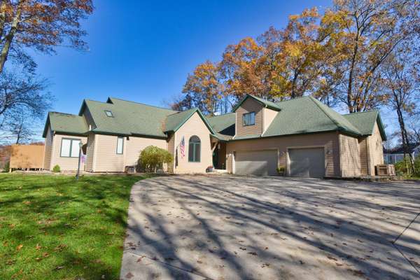 21790 Buffalo Lane, Cassopolis, MI 49031