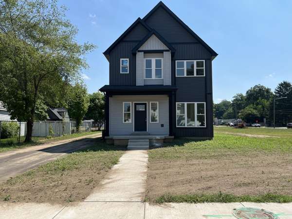 102 S Mill Street, Dowagiac, MI 49047