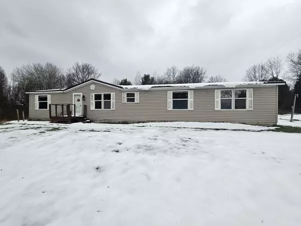 11473 Tannerville Road, Kaleva, MI 49645