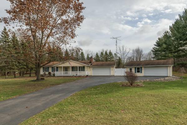 13781 S 34th Street, Vicksburg, MI 49097