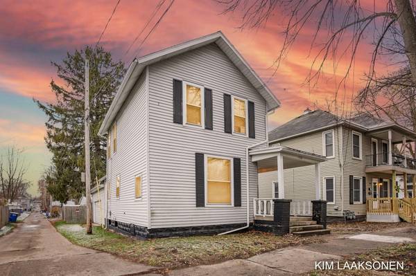 1116 12th NW Street, Grand Rapids, MI 49504