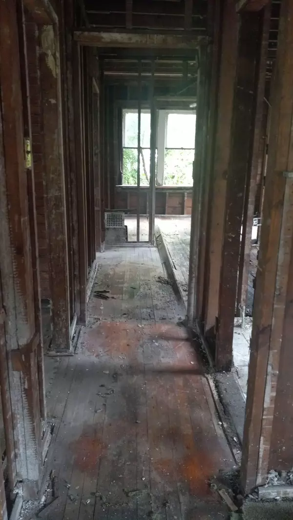 Detroit, MI 48206,3272 W Euclid Street