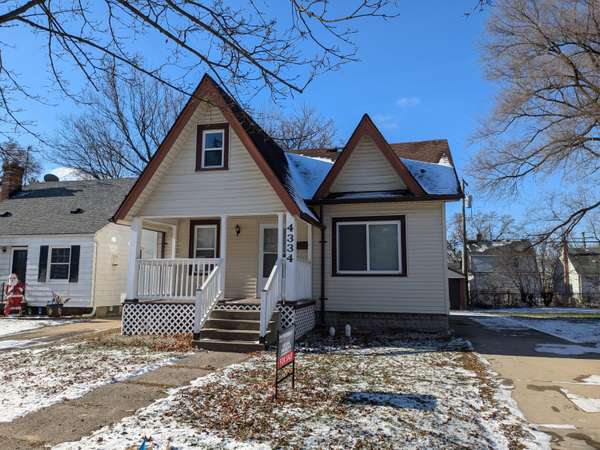 4334 Washington Street, Wayne, MI 48184