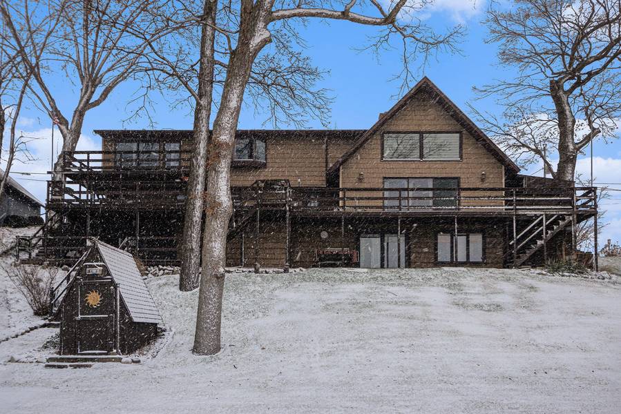 13492 Pleasant View Road, Three Rivers, MI 49093