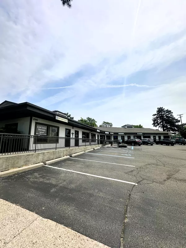 Keego Harbor, MI 48320,2141 Cass Lake Road