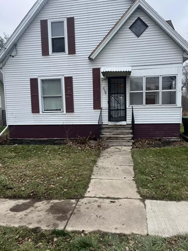 806 S Eaton Street, Albion, MI 49224