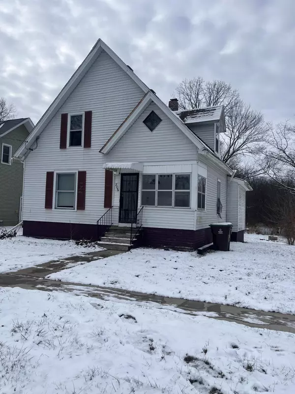 806 S Eaton Street, Albion, MI 49224