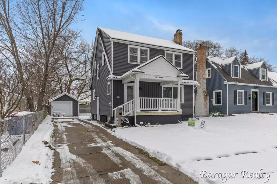 813 Merrifield SE Street, Grand Rapids, MI 49507