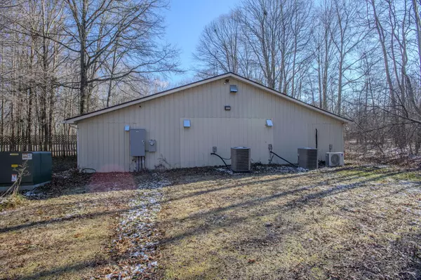 New Boston, MI 48164,27975 Martinsville Road