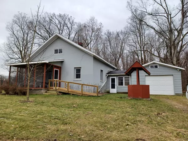 7251 Sterling Road,  Litchfield,  MI 49252