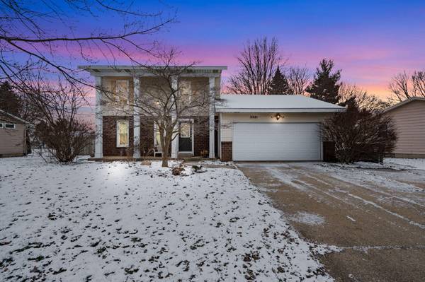 2321 Olde Farm Drive, Jenison, MI 49428