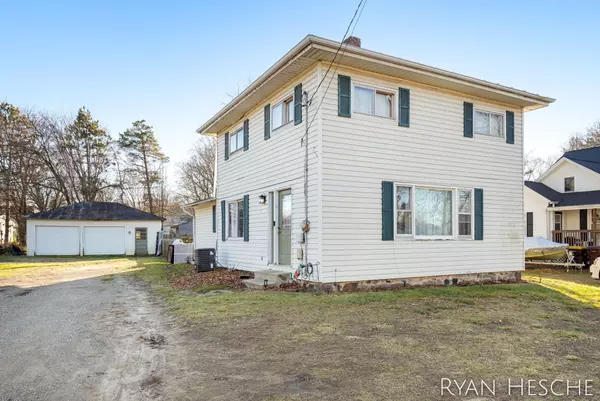 136 Summit Street, Saranac, MI 48881