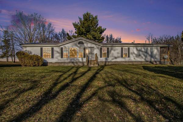 40740 24th Avenue, Bloomingdale, MI 49026