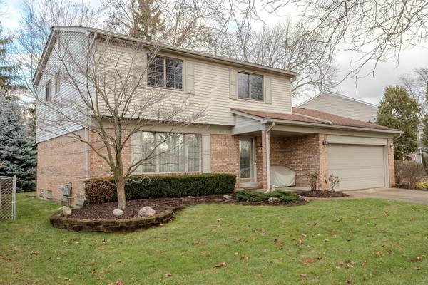 7525 Admiralty Drive, Canton, MI 48187