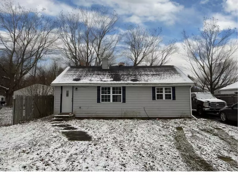 208 Dewey Street, Dowagiac, MI 49047