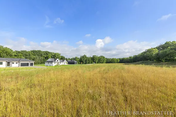 Ada, MI 49301,5086 Hickory Pointe Wds SE