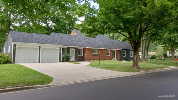 533 Allcott Street, Marshall, MI 49068