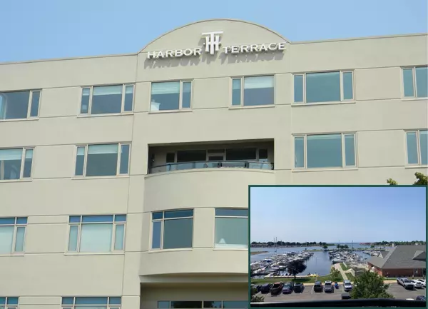 105 W Danaher Street #401, Ludington, MI 49431