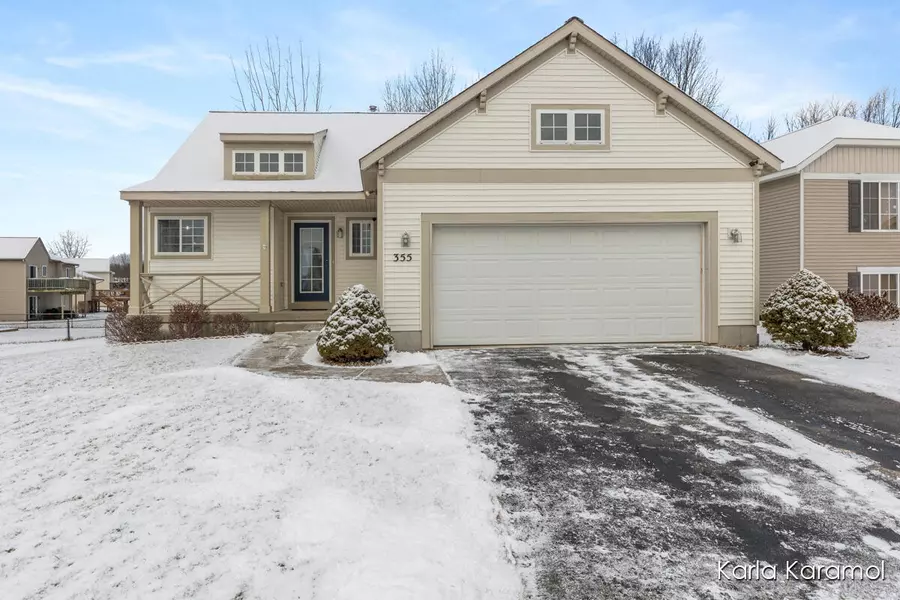 355 Needlewood Drive, Cedar Springs, MI 49319