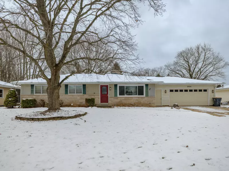 8926 Newhouse Street, Portage, MI 49002