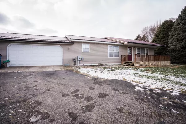 Stanton, MI 48888,601 W Shore Drive