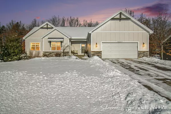 15017 Copperwood Drive, Grand Haven, MI 49417