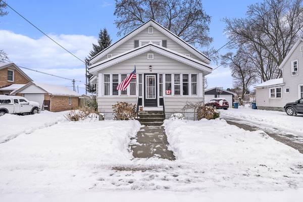 14 W Mckinley Avenue, Zeeland, MI 49464