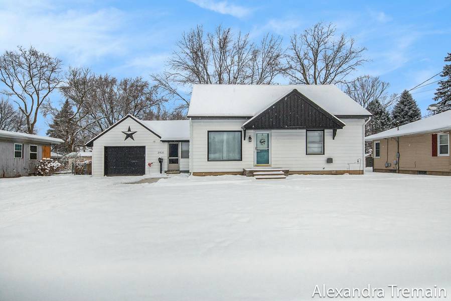 3931 Navaho SW Street, Grandville, MI 49418